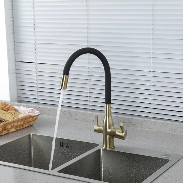 Смеситель для кухни под фильтр Frap F4396-3 с гибким изливом Бронза/Черный